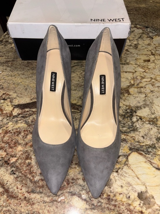 Nine West Gray Heels NIB - Picture 8 of 10